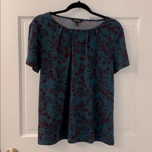 Banana Republic flowy top